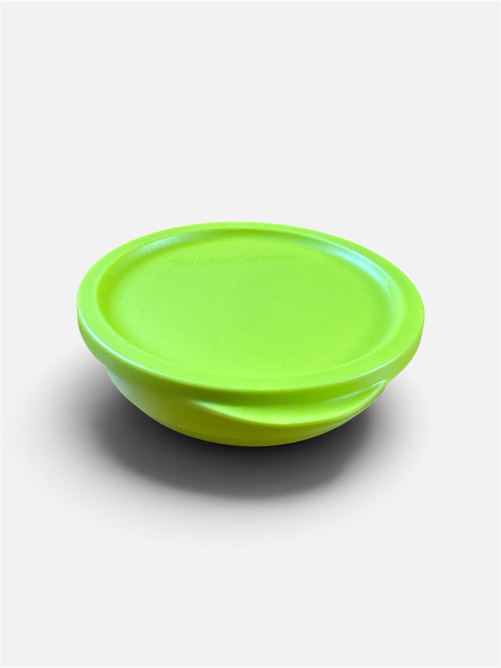 Tupperware Wonderlier Bowl bright yellow/lime green / chartreuse color